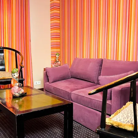 Hotel Logis Restaurant Le Faisan Dore 3*