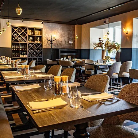 Hotel Logis Restaurant Le Faisan Dore Argentan