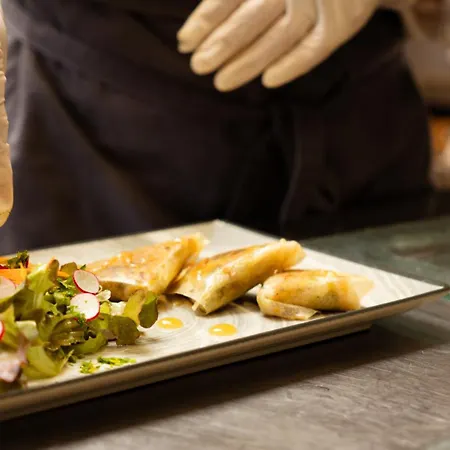 Logis Restaurant Le Faisan Dore فندق أرجينتان