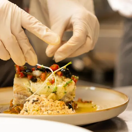 Logis Restaurant Le Faisan Dore Hotel