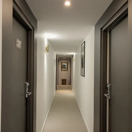 Le Faisan Dore Hotel