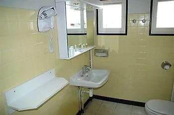 فندق Logis Restaurant Le Faisan Dore أرجينتان