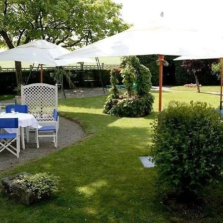 Le Faisan Dore Hotel