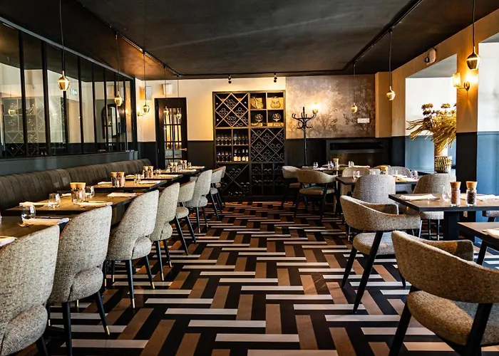 Logis Restaurant Le Faisan Dore Hotel Argentan