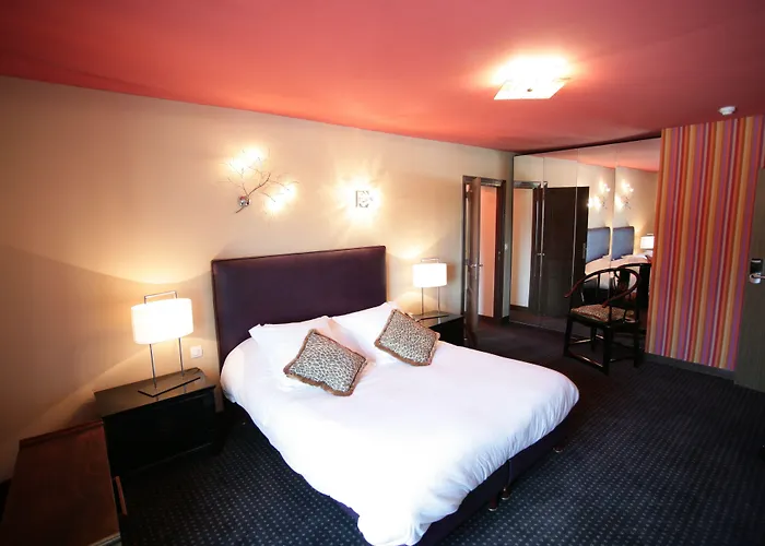 Logis Restaurant Le Faisan Dore Hotel Argentan